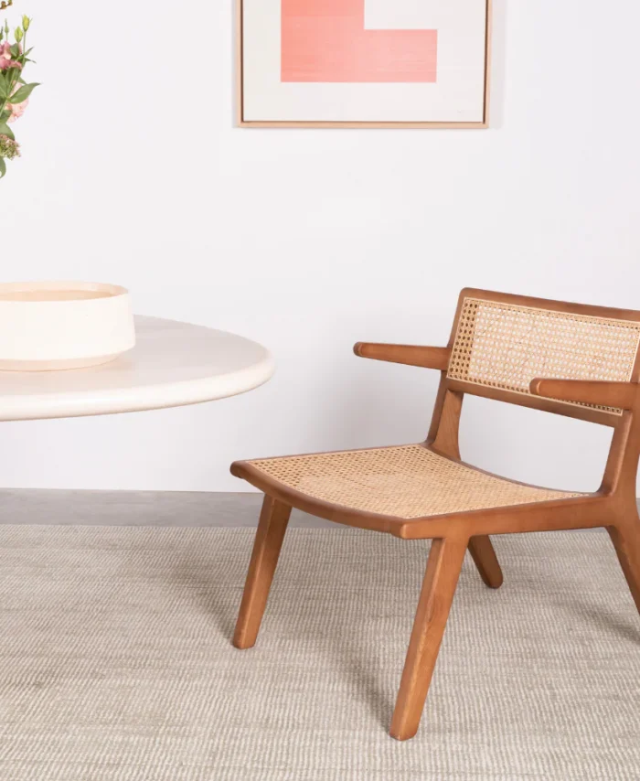 Žema kėdė Challans, riešuto spalvos, ratanas