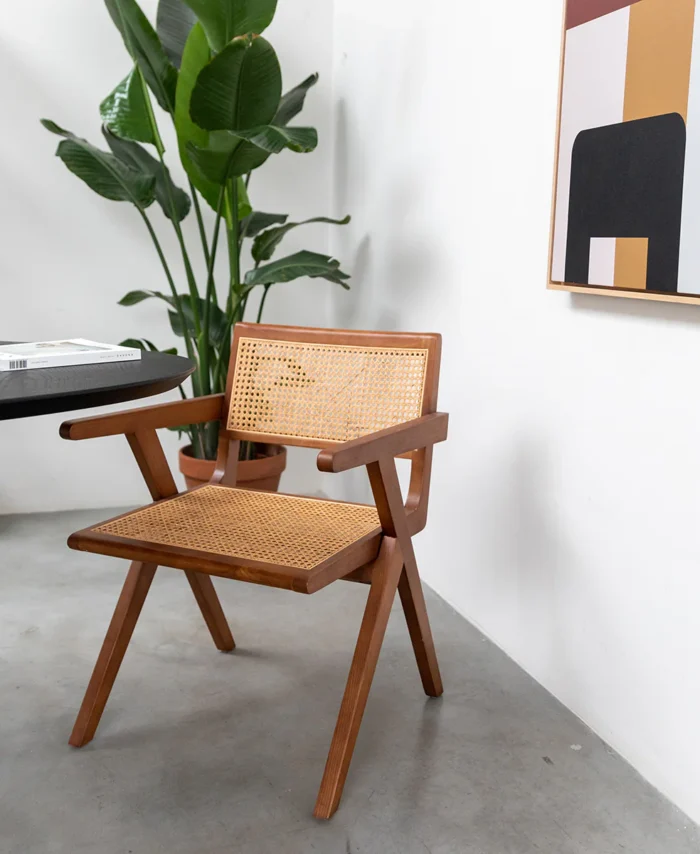 Valgomojo kėdė RUBEN su porankiais, riešuto spalvos, ratanas