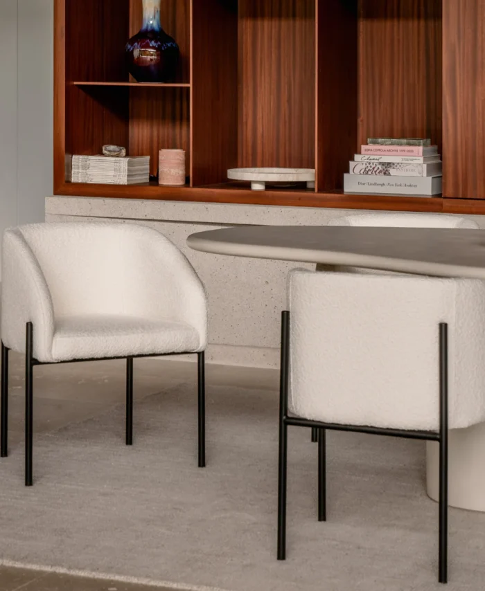 Valgomojo kėdė ROYAN bouclé, balta