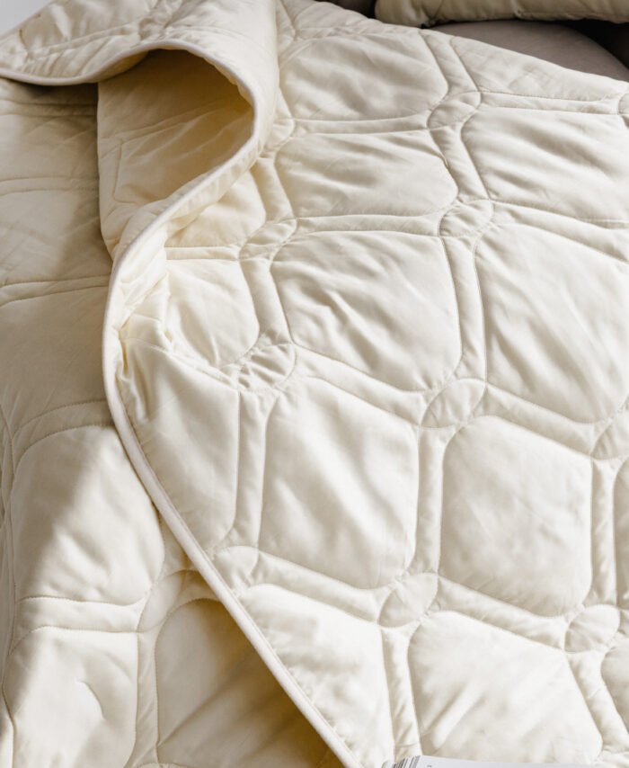 Soméa satino antklodė su merino vilnos kamšalu